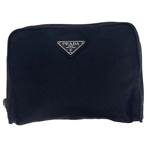 pochette plate en nylon noir prada|prada pocket bag.